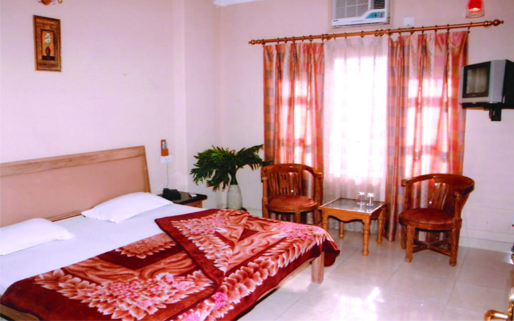 Hotel King Haridwar Room photo